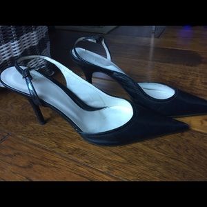 Gently used Zara black sling bag heel, sz 41